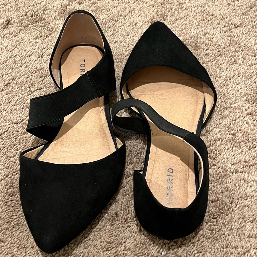 Black flats